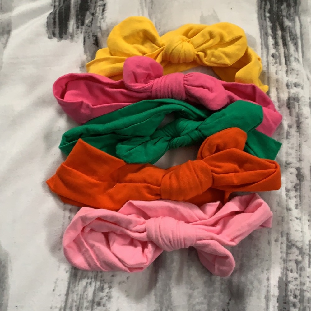Different head bands for style or workout!